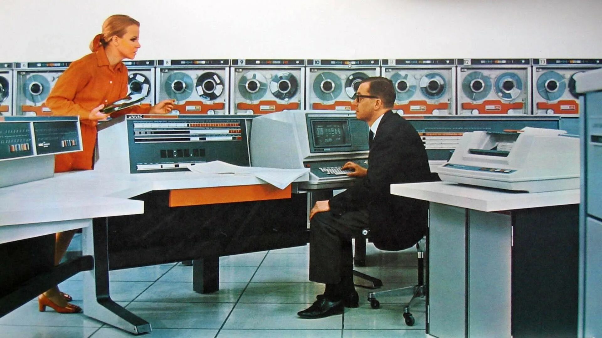 It s the computer it s. Компьютер UNIVAC 1108. Компьютер 70-х. Компьютер 1970. Персональный компьютер в Америке 70-х.