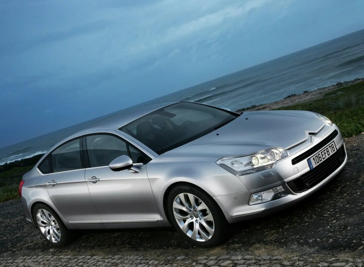 Citroen c5 седан 2010. Citroen c5 седан 2010. Ситроен с5 седан 2008. 2 hdi. 0 автомат.