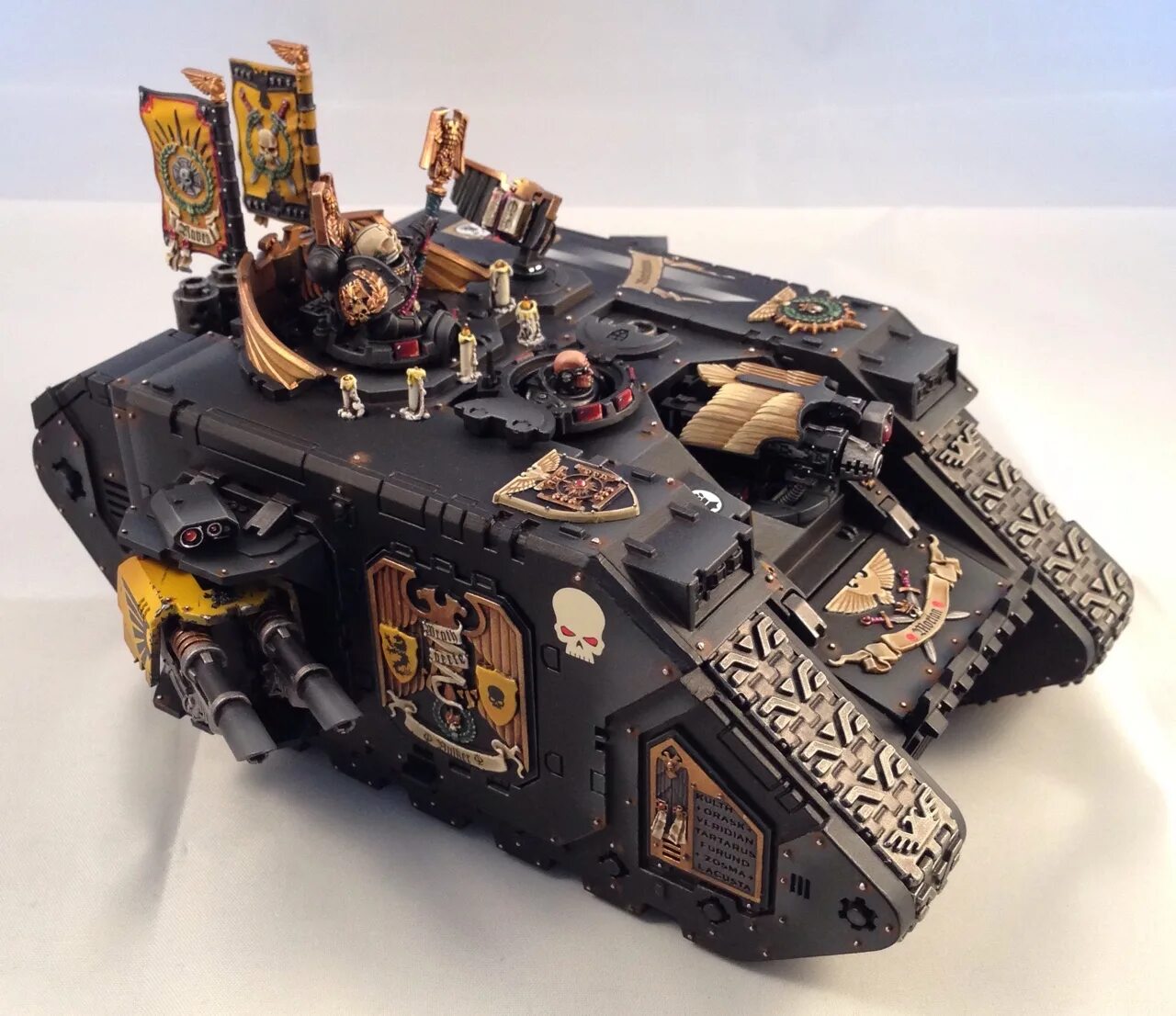 Видам вархаммер. Wh40k imperial knight. Лендрейдер вархаммер. Warhammer 40k дредноут. Ваха дредноут 40к.