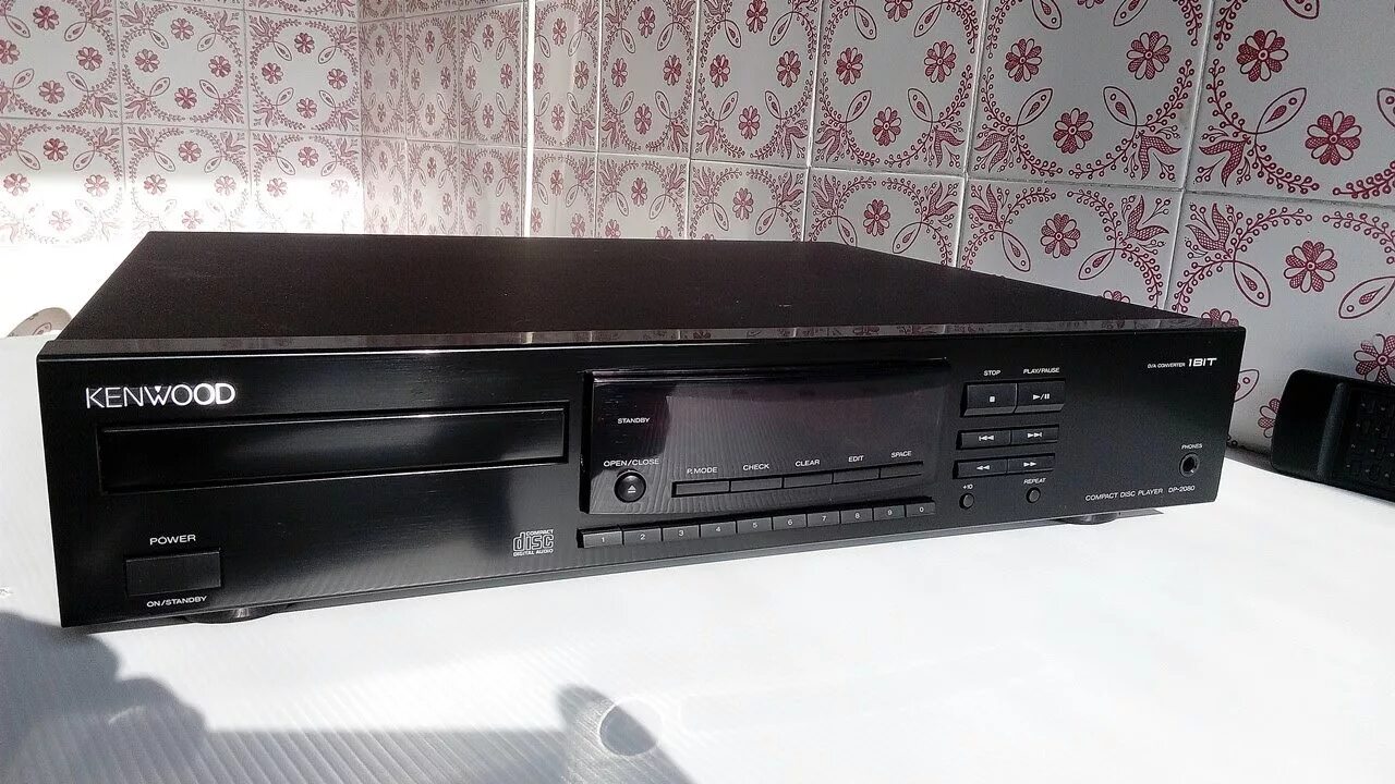 Cd dp. Kenwood dp-2080. CD Kenwood dp 2080. Kenwood dp 3080 CD. CD Kenwood dp-930.