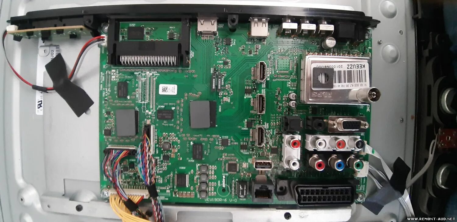 40 vle. Grundig42vle880. grundig 42vle9481. grundig 40vle6142c планка матрицы. grundig 40vle6142c не включается.