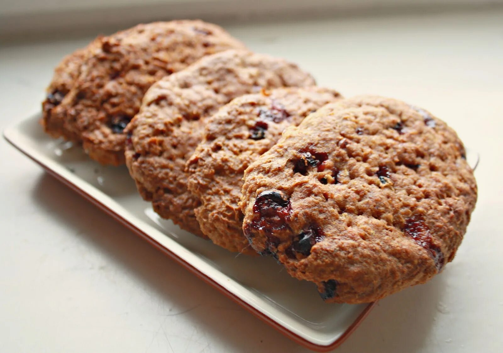 изделия из ржаной муки постные. постное из ржаной муки. печенье на муке грубого помола. печенье из черного хлеба. постное печенье на ржаной муке.