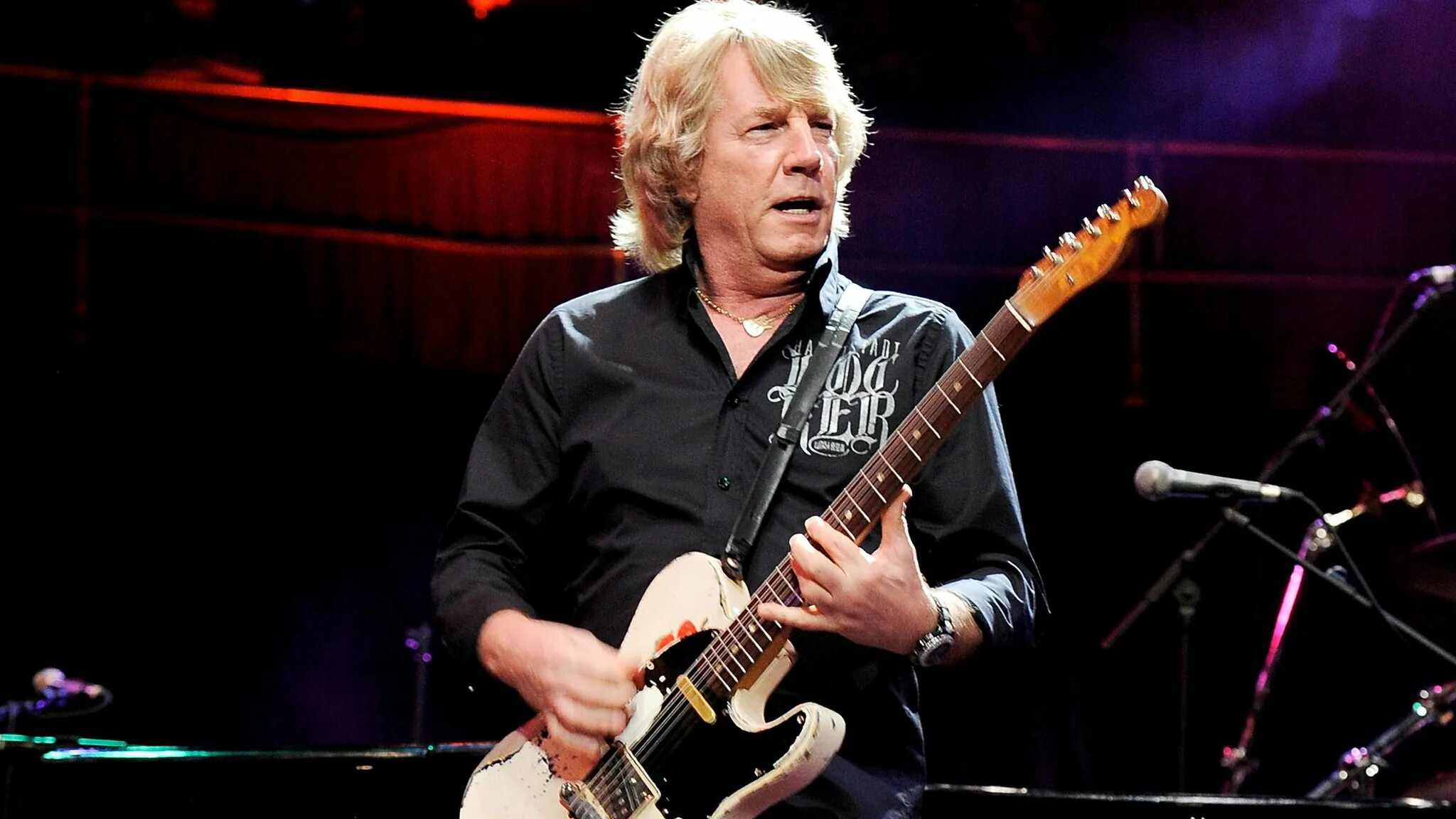 Солист группы статус кво. Rick parfitt википедия. Рик парфитт в молодости. Richard john parfitt. Rick parfitt over and out 2018.