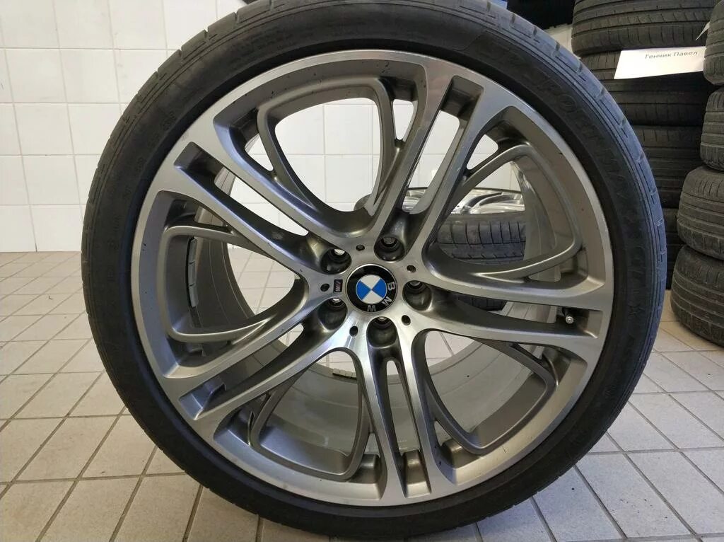 Job r21 spb. Job r21 spb. 275/40 r21 audi 2010. Диски ауди q7 r20 оригинал. Evo-3 диски r21.