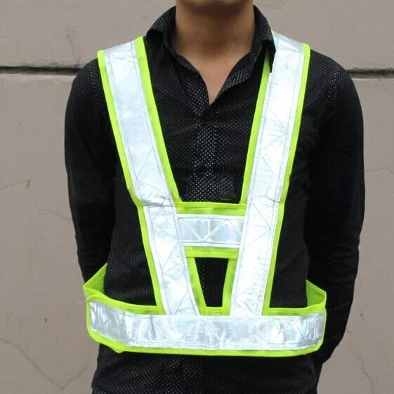 жилет сигнальный светоотражающий гибдд. (на пуговицах). дорожный жилет для водителя. 4. жилет сигнальный спектр 3.
