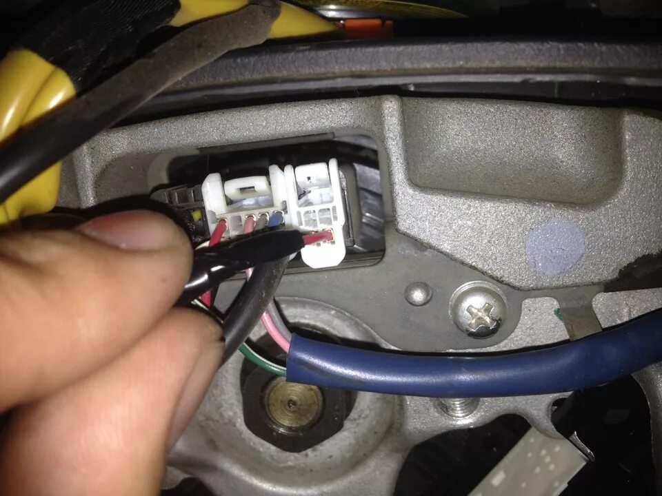 Кнопки руля - электрика - Toyota Camry (XV50), 2,5 л, 2012 года автозвук DRIVE2