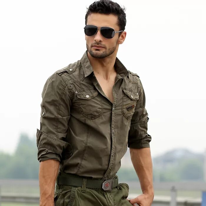 парни в военной форме. вооруженный мужчина. красивые мужчины в военной форме. парни в военной форме. мужчина в военной форме.