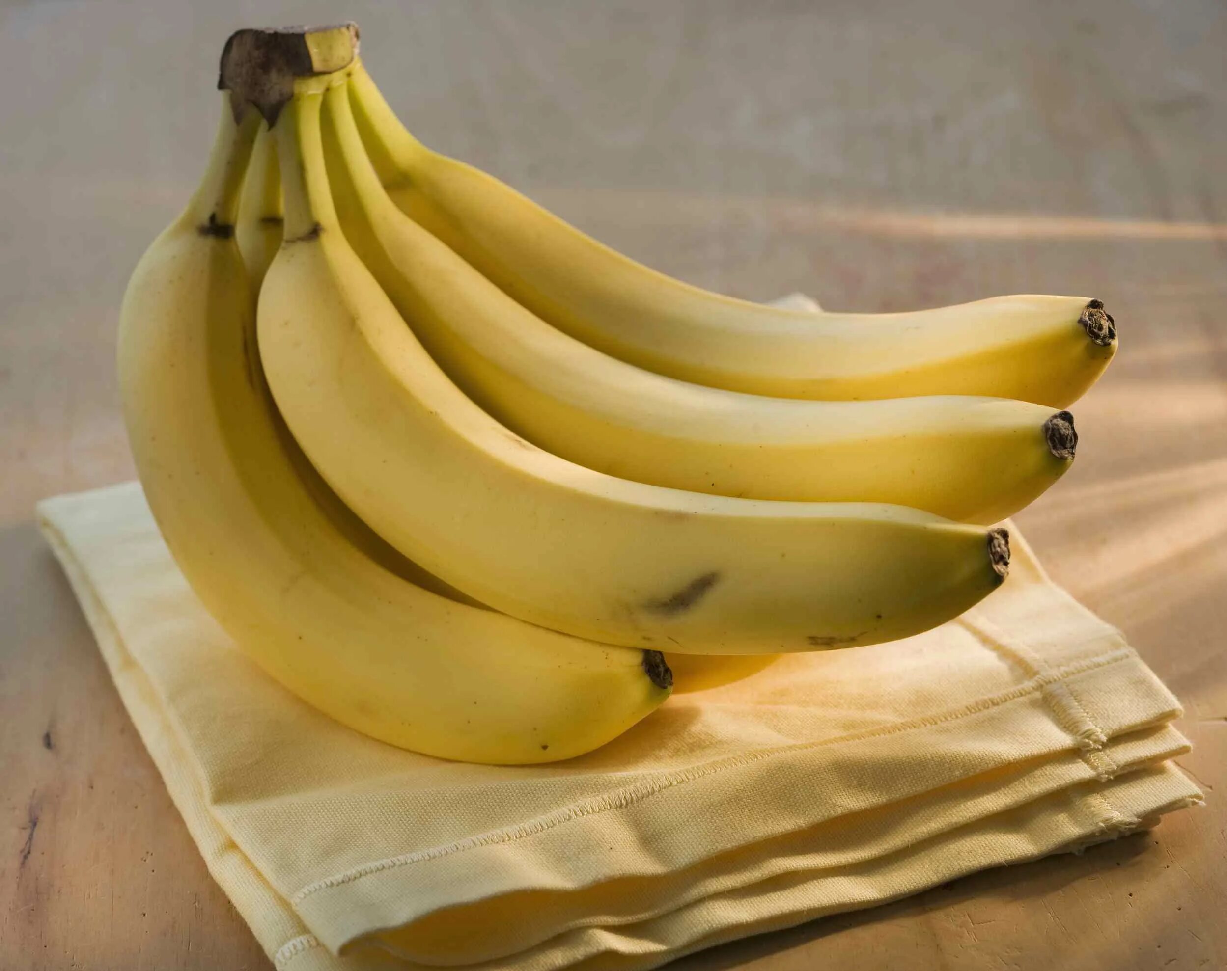 Кавендиш банан. Банан фото. Крутой банан. Банан оригинальный.