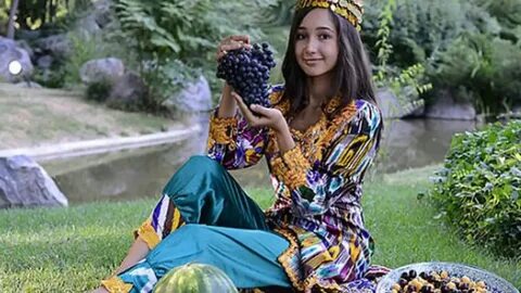 Жалаңаш Ирина Сопонарудың суреттері