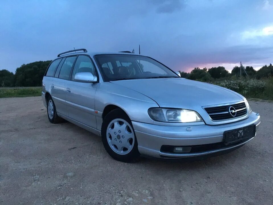 Опель омега б 2.2 дизель. Opel Omega 2000. Opel Omega 2000 2.5. Opel Omega b 2.2 2000. Опель Омега 2000 Караван.