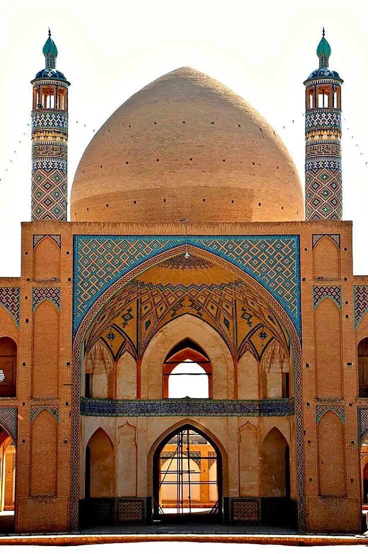 церкви в мусульманских странах. бадшахи в лахоре (пакистан). мечети юар. церковь мечеть синагога буддийский храм. мечети востока.