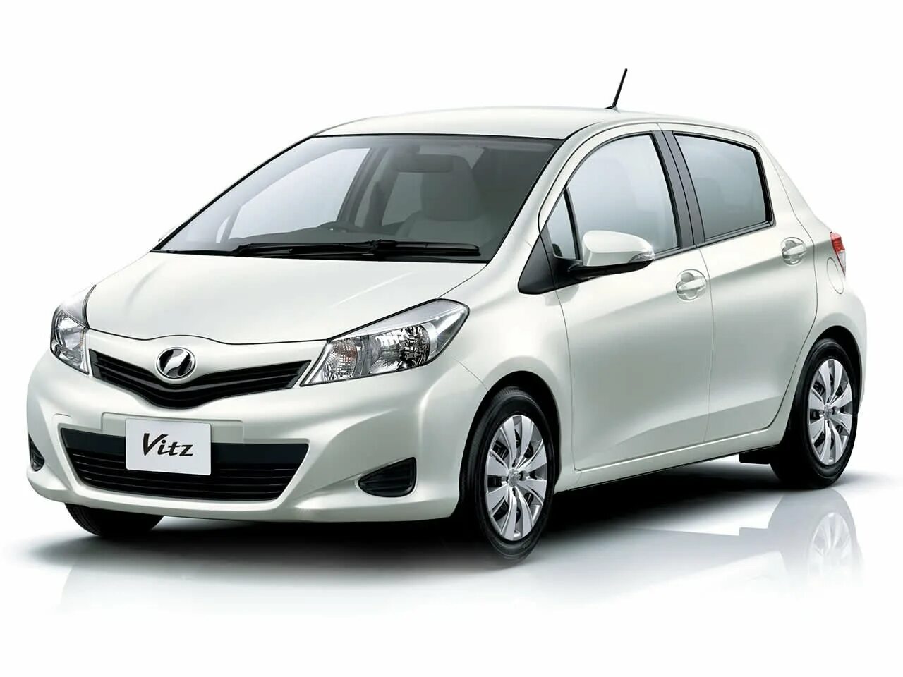 Toyota Vitz. Тойота Витц 2013. Toyota Vitz 130. Тойота Витц 2012. Витц 2015 год