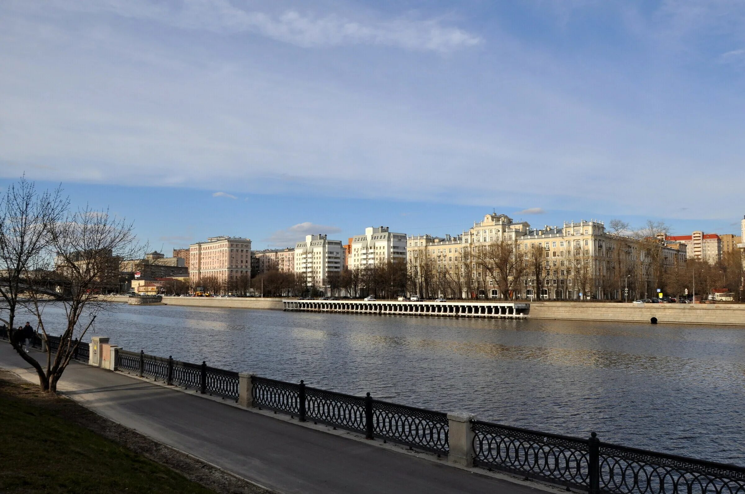 Дербеневская набережная. Дербентская набережная в Москве. Дербеневская набережная мост. Дербеневская набережная панорама. Набережная улица 1а