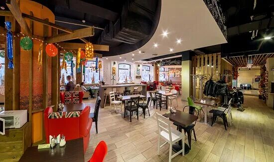 Запеченое ябочко с творогом и орехами - Picture of Buffet Cafe, Ufa - Tripadviso