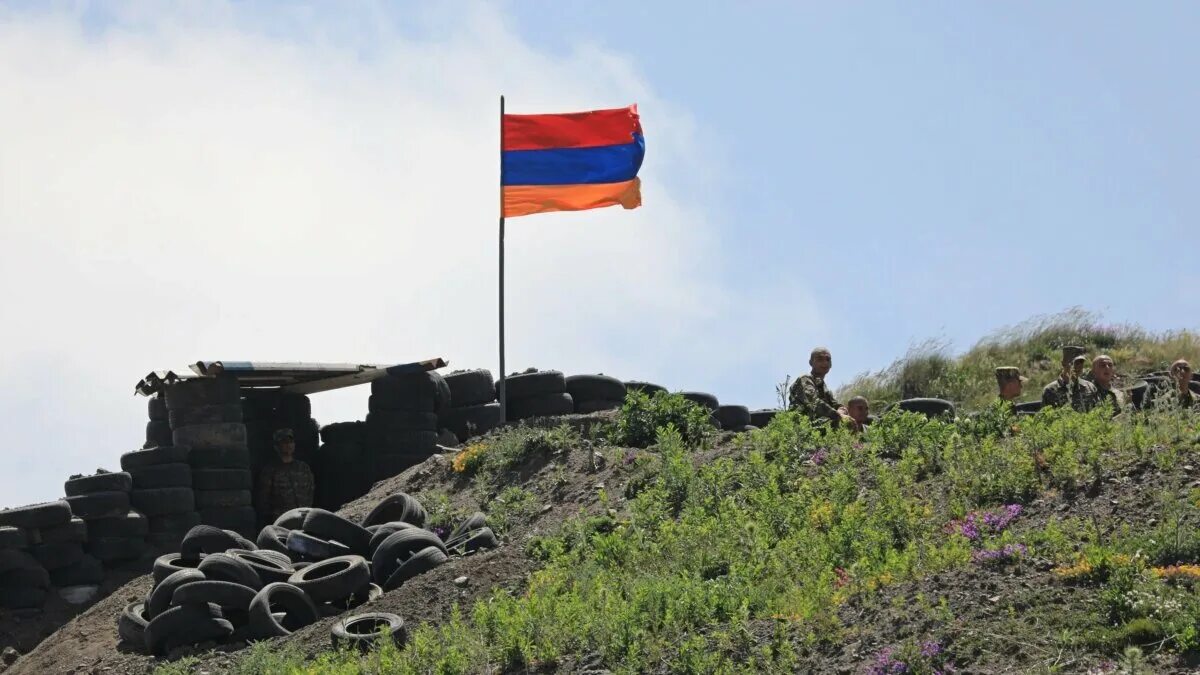 Армения участвует. Армяно-Азербайджанская граница. Вс Азербайджана в Карабахе. Граница Армения Азербайджан 1920.