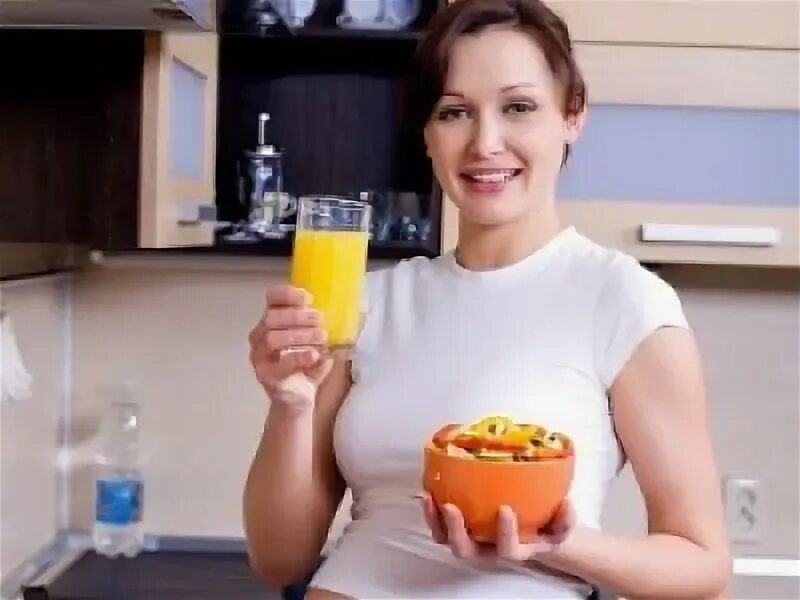 Во время беременности тянет на апельсины и рыбу. Голова в форме лимона при беременности. Домашний бразильский лимонад. Какие есть газированные напитки. Можно беременным лимонад.