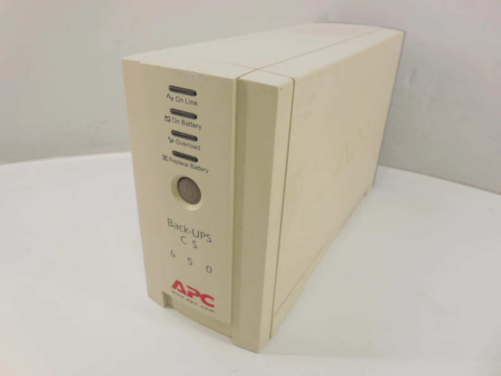 Источник бесперебойного питания back ups rs. Apc back-ups rs 800va. apc back-ups rs 800. apc 800 back ups. арс back ups rs 800va.