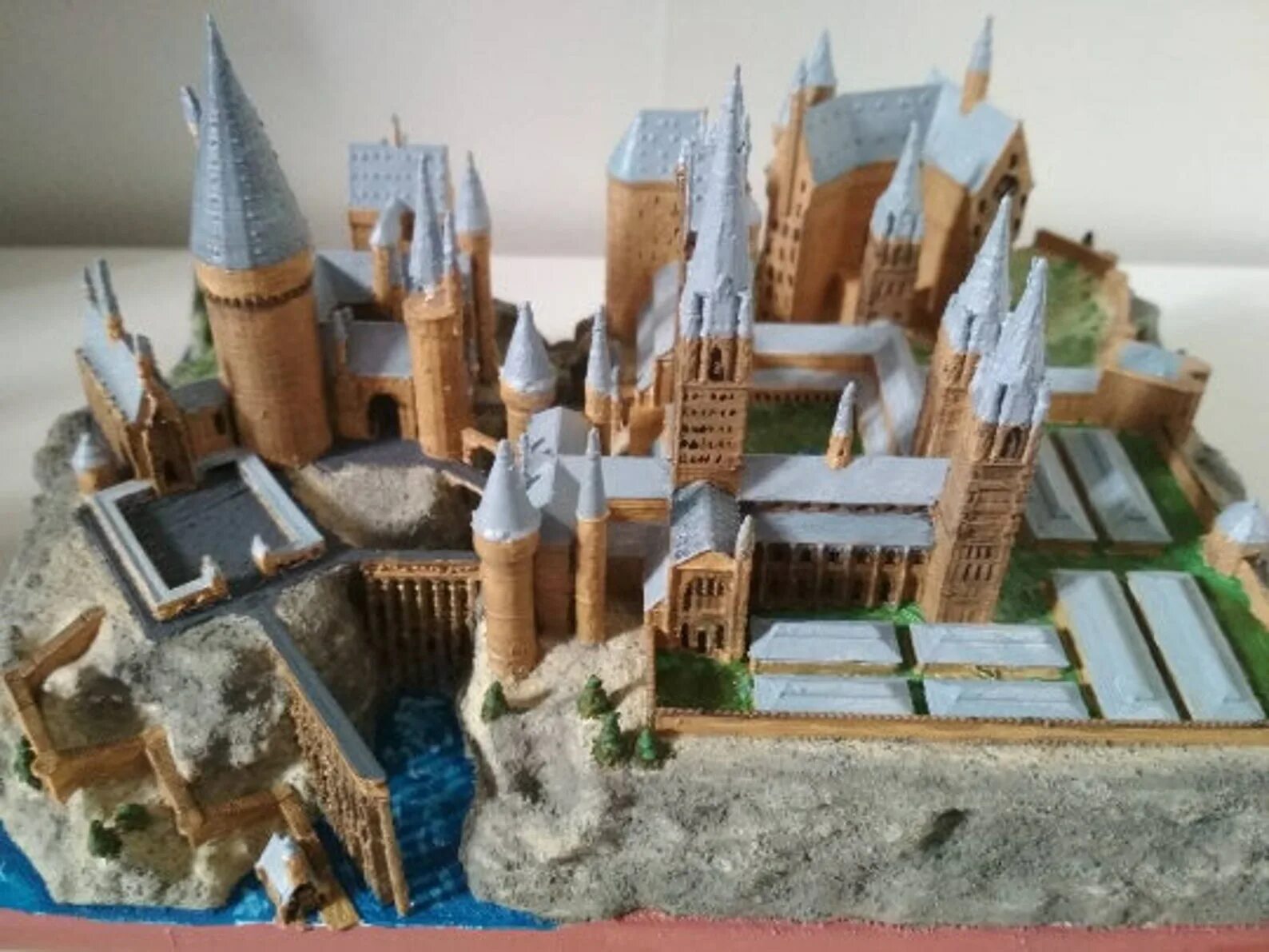 Хогвартс 3д модель. Гарри поттер 3 хогвартс. Гарри поттер замок хогвартс. Модель хогвартса. Замок хогвартс из гарри поттера модель.