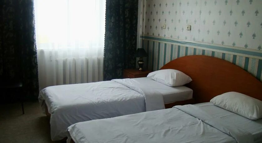 Гостиница экватор владивосток номера. Владивосток, гостиница «экватор» ул. Г. Конгресс отель экватор. Сайт гостиницы экватор.