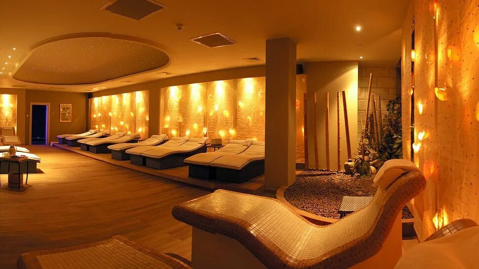 Массажный зал. Истанбул Spa Salon. Спа в Турции. Премиум спа. Премиум спа салон.