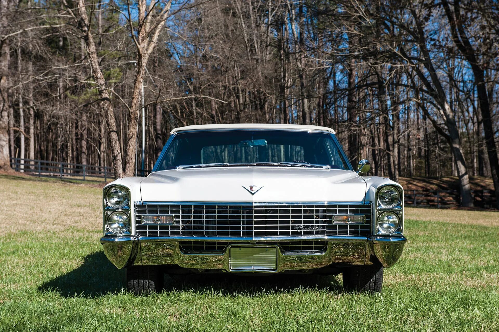 Cadillac 60. Американские машины Кадиллак 60-70. Кадиллак седан 70х. Cadillac 1976 с решеткой. Американские машины 70