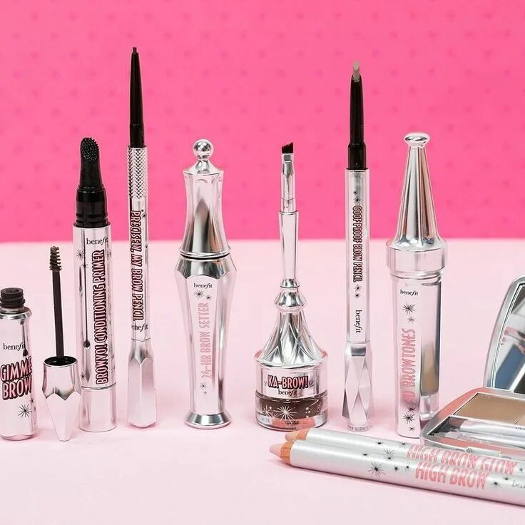 Benefit both. Benefit косметика лайнер. бенефит одежда. аппарат бенефит слайдер. benefit строительный материал.