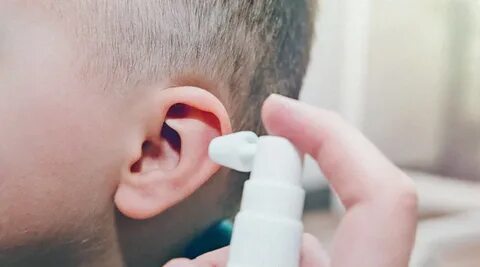 Заболело ухо у ребенка после промывания