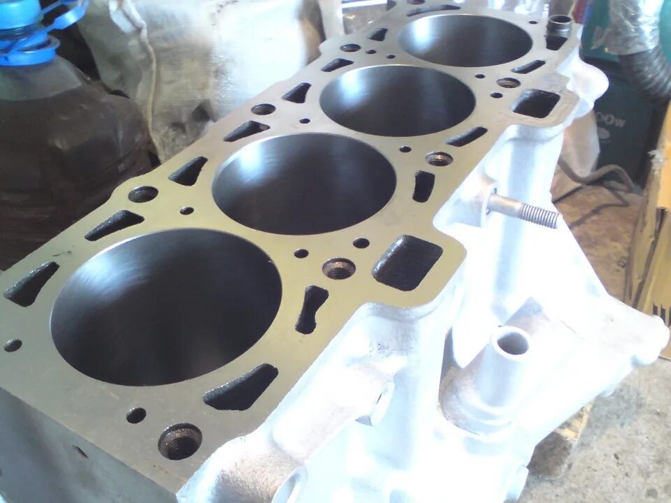 981. Блок 124. Блок 124. Блок двигателя 21124. Головка мерседес 124.