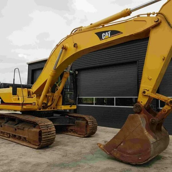 Экскаватор cat 330. Caterpillar 330d l. Caterpillar 330 dl. Cat 330 экскаватор. Экскаватор caterpillar 330dl.