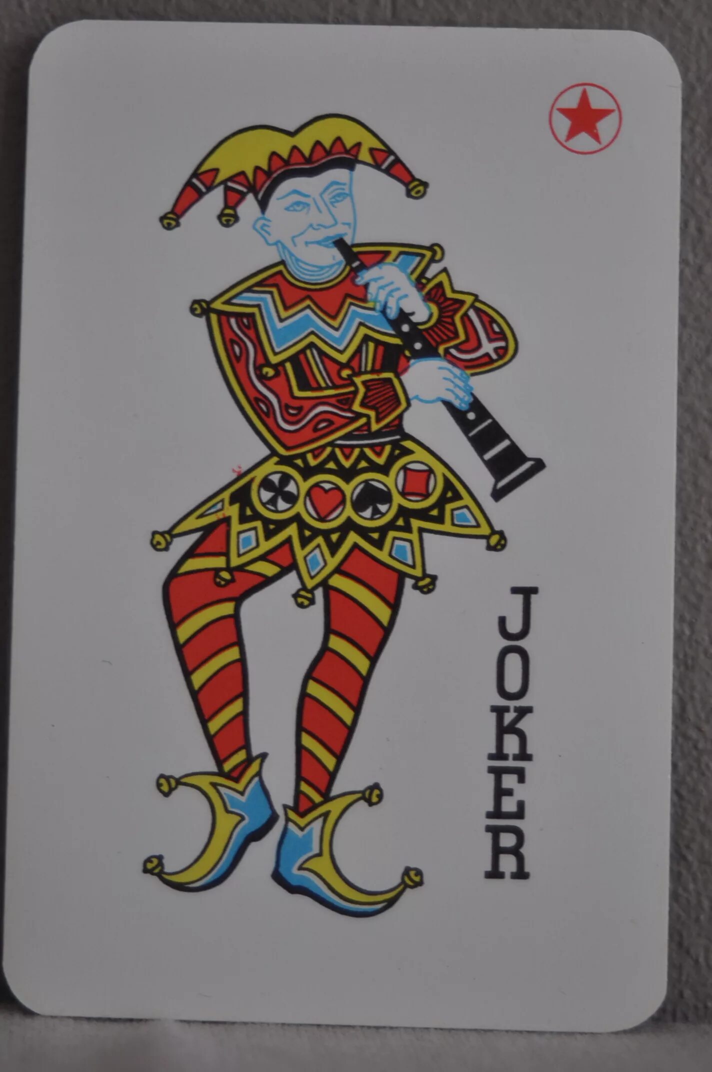Колода карт с джокером. Джокер карта. Игральные карты с джокером колода. Джокер в колоде. Джокер в колоде карт.