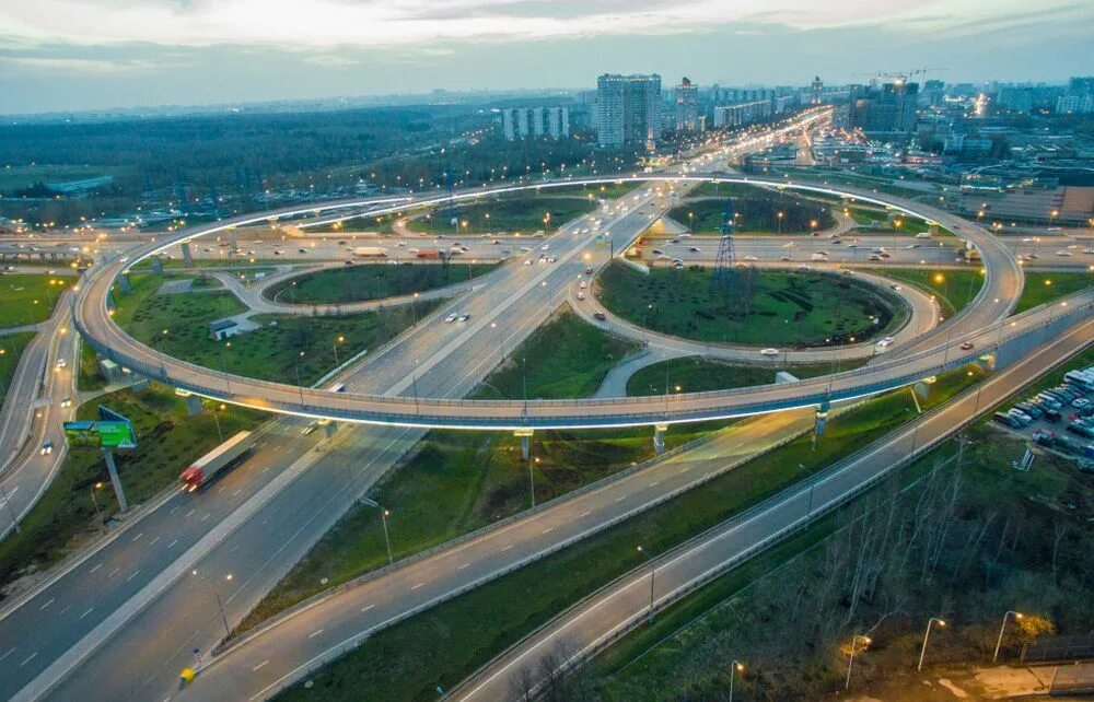 Транспортный центр город москва. МКАД Москва 2022. Дорожные развязки Москвы. Транспортная система Москвы. Транспортная инфраструктура Москвы.