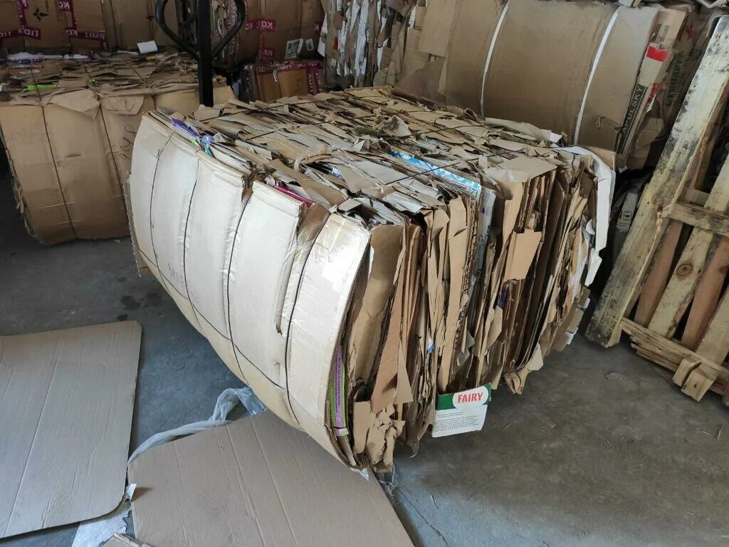 5 мм. ламинированный картон в листах. прессованный картон 7 букв. картон переплетный 2 мм. двп 3х1220х2140 мм.