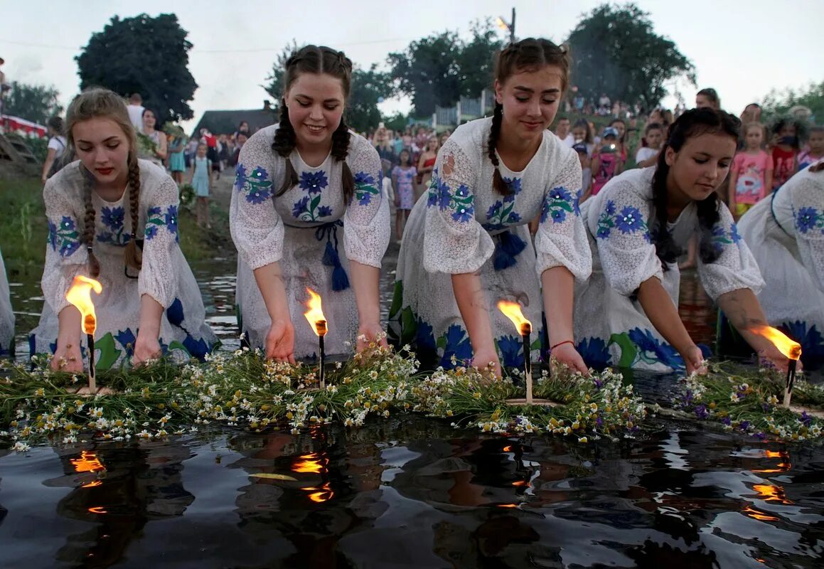 Марьина горка купалье. Праздник купалье в белоруссии. Купалье в белоруссии. Купалье в белоруссии. Праздник ивана купалы в белоруси.