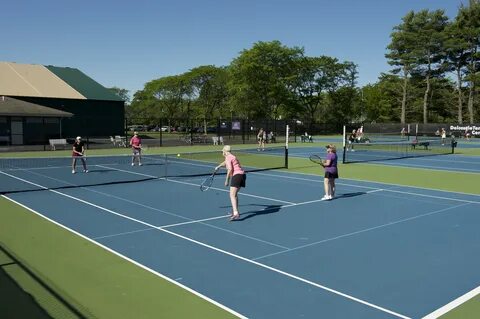 I enjoy tennis