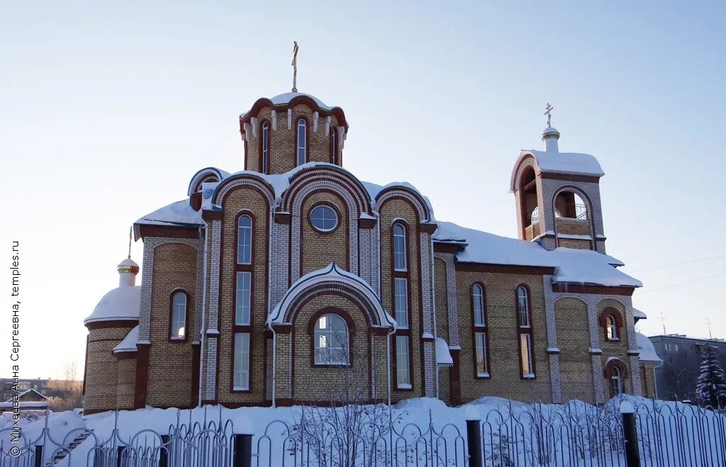 Свято-стефановский собор сыктывкар. Свято-преображенский храм сыктывкар. Храм благовещения пресвятой богородицы (сыктывкар). Благовещенский храм эжва. Церковь благовещения пресвятой богородицы в эжве сыктывкар.