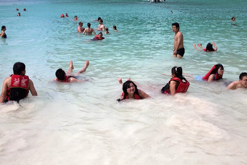 пхи-пхи таиланд пляж. пляж в тайланде карон бич. пляжи японии для купания. купаться на мальдивах. купаемся в тайланде.