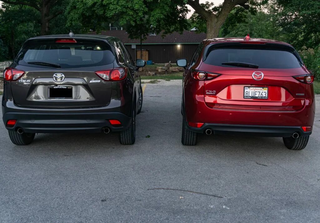 Mazda CX 5 CX 7. Mazda CX-30 И CX-5. Мазда CX 5 1 И 2. Mazda cx9 vs cx5. Сх 5 сравнение