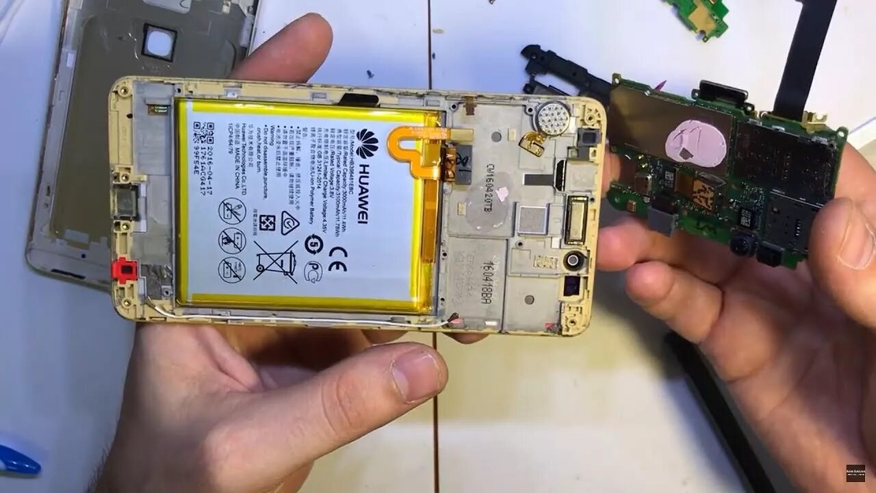 Jsn-l21 test point. Динамик хонор 8а. Honor 10 lite динамик. Honor ремонт динамика. Хонор 10 лайт верхний динамик.