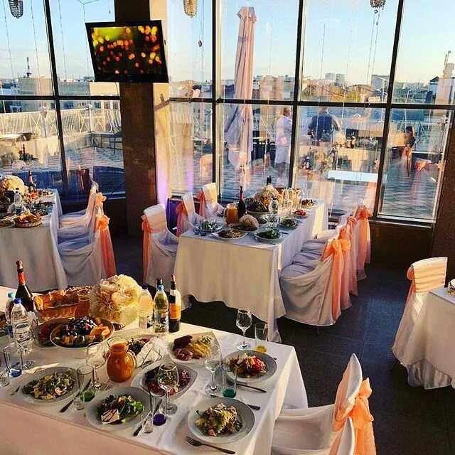 Sky 8 казань меню. Скай 8 казань. Sky8 terrace grill, казань. Sky8 terrace grill, казань. The terrace казань.