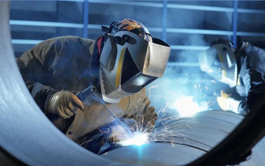 ручная дуговая сварка плавящимся покрытым электродом. термосварщик. сварка. сварщик ручной дуговой сварки плавящимся покрытым электродом разряд. сварщик рд.