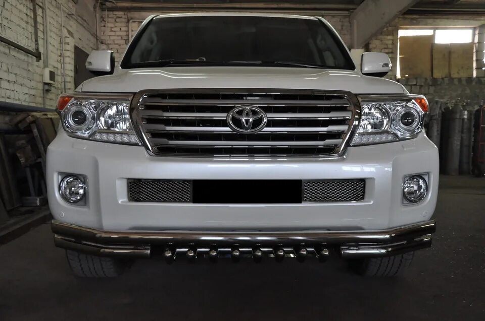 Ленд крузер 200 хром. Решетка toyota land cruiser 200. бампер land cruiser 200. бампер toyota land cruiser 200. toyota land cruiser 200 2014 бампер.