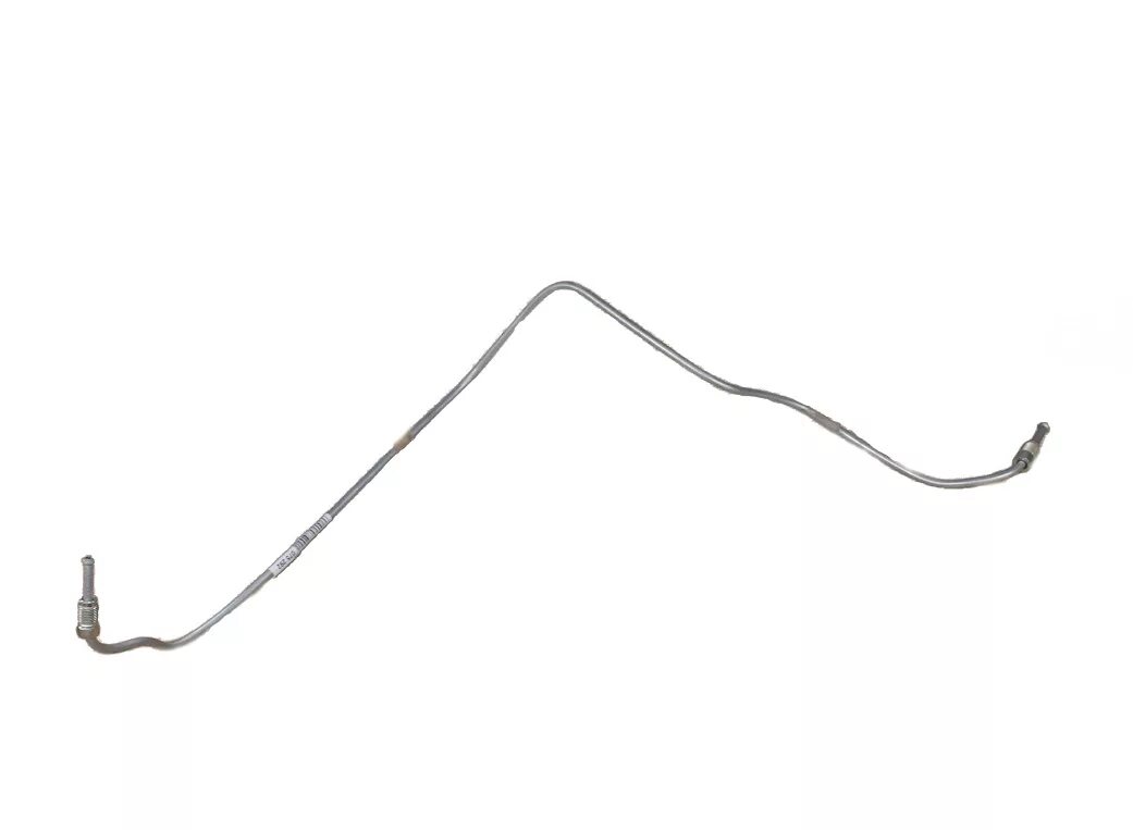 Тормозные трубки ваз 2110. Трубка тормозная задняя левая 2108. Трубка тормозная задняя левая 2107. Тормозная трубка заднего цилиндра ваз. Тормозная трубка заднего цилиндра ваз.