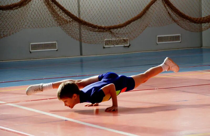 спортивная гимнастика вольные упражнения. система спортивной подготовки схема. спортивный компонент. спортивный компонент. спортивный компонент.