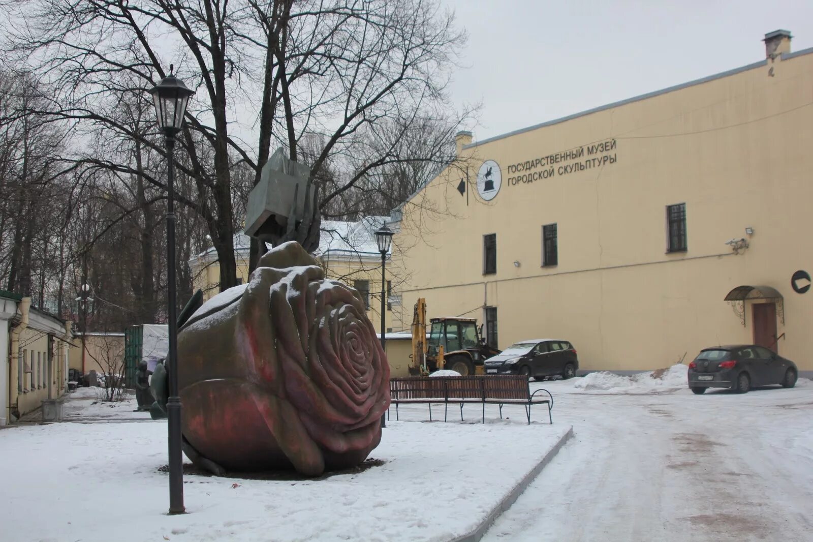 Филиал государственного музея городской скульптуры. Новый выставочный зал музея городской скульптуры. Музей городской скульптуры в Санкт-Петербурге. Государственный музей городской скульптуры. Выставочный зал музея городской скульптуры в Петербурге.