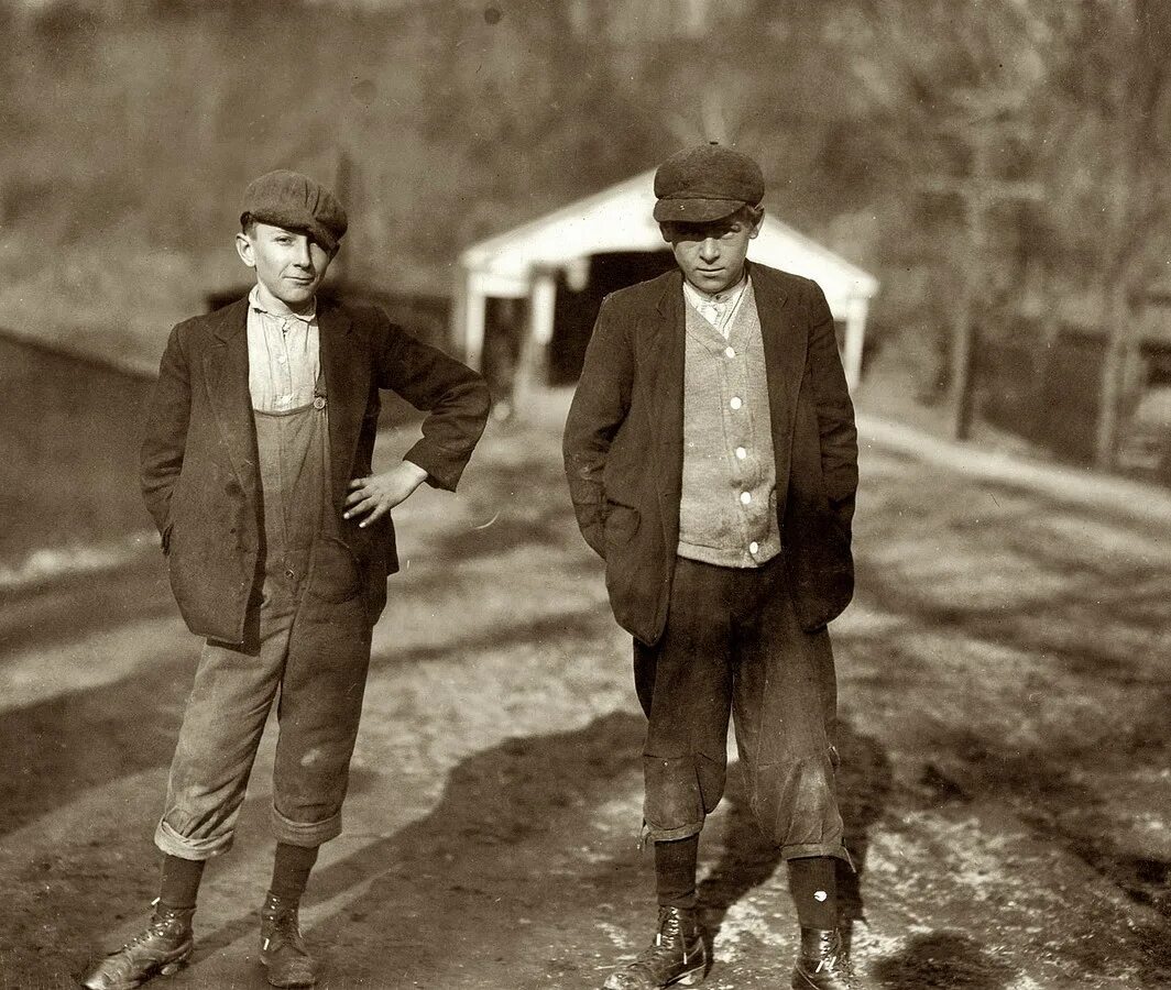 Как бы я выглядела в 1930 capcut. Как бы я выглядела в 1930 capcut. Мода 1930х америка. Кацман евгений александрович картины. Мужская мода 30-х годов в ссср.