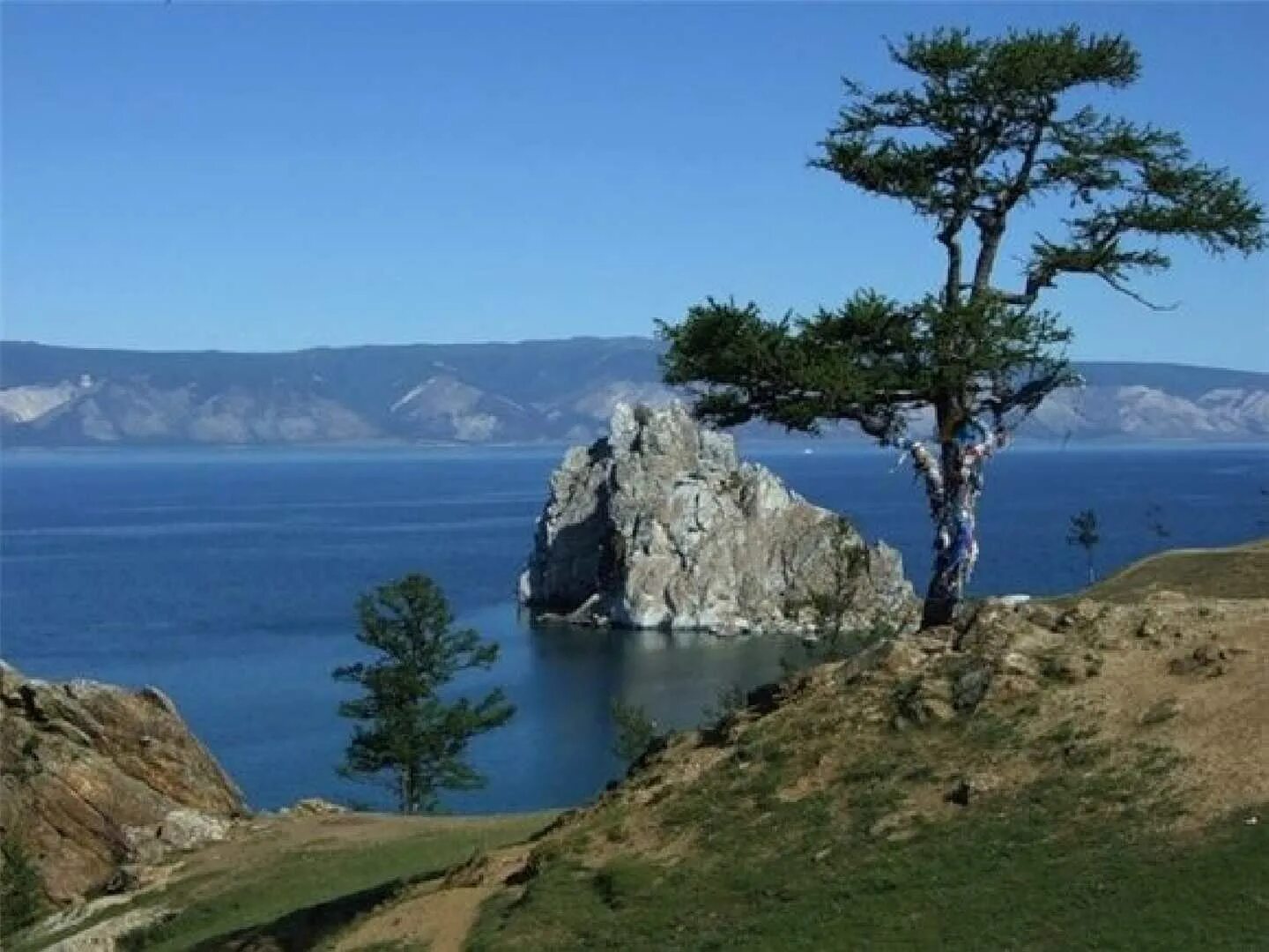 Природное наследие сибири. Иркутск озеро Байкал. Иркутск природа Байкал. Байкал ЮНЕСКО. Всемирное наследие озеро Байкал.