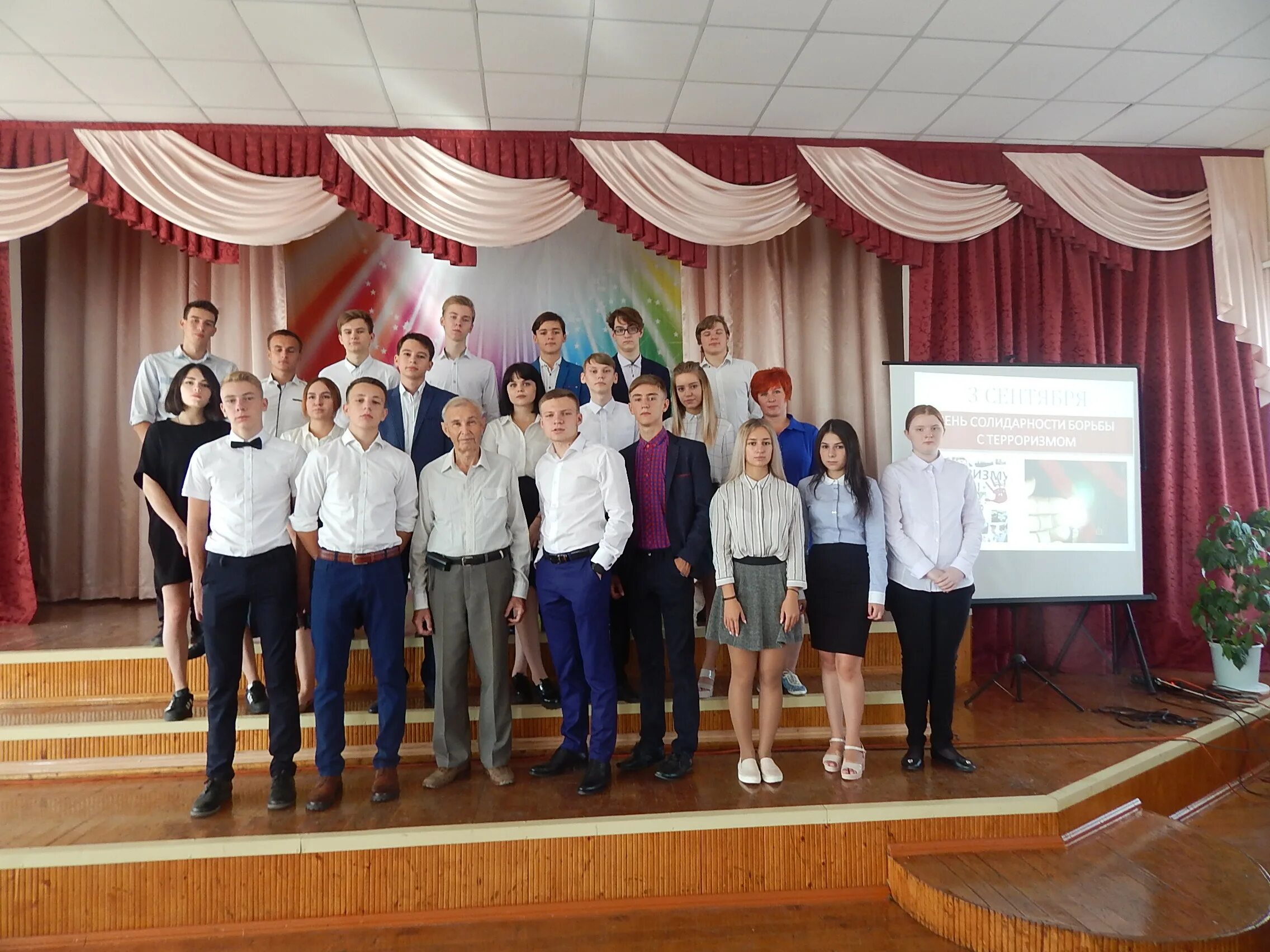 школа 6 невинномысск. спортплощадка воркаут невинномысск. невинномысск школа 6 лицей. школа 6 невинномысск. лицей площадка воркаут.