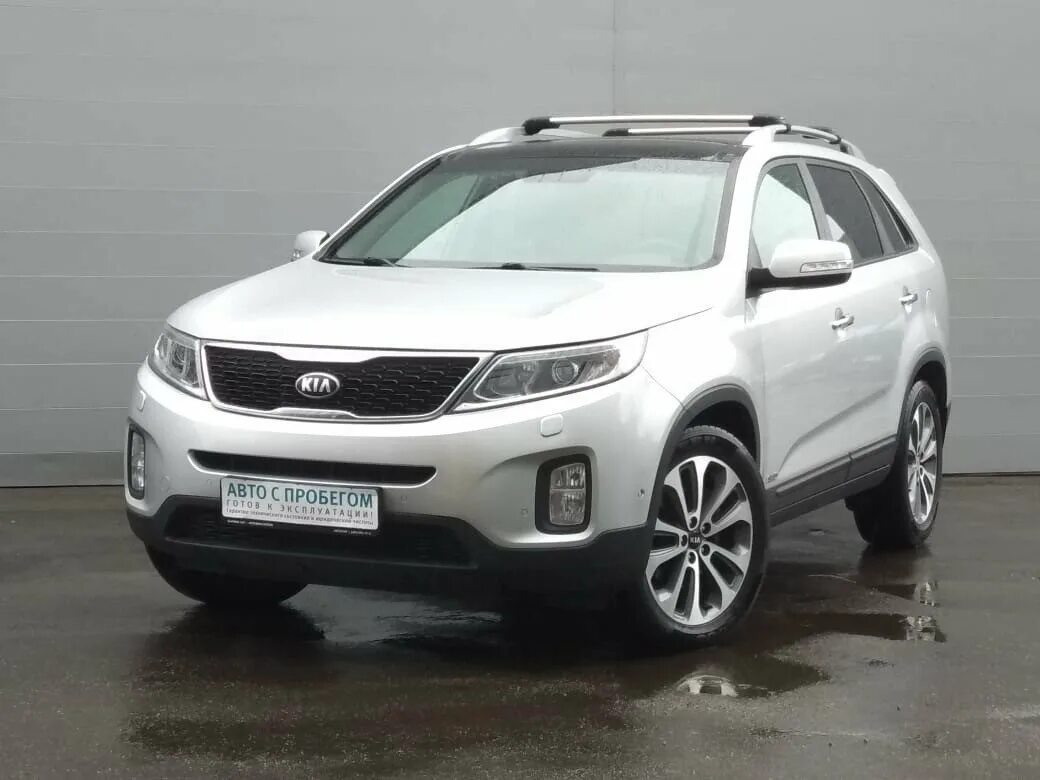 Sorento 2 Рестайлинг. Кия Соренто 2014 серебристый. Соренто 2014 года Рестайлинг. Киа внедорожник Sorento 2014.