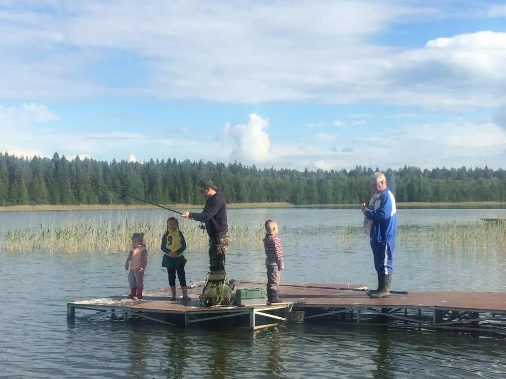 Ура селигер. Селигер деревня слобода. Деревня красота на озере селигер. Ура селигер. Ура селигер.