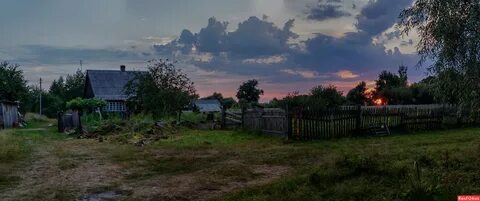 В селе околица а в городе 7